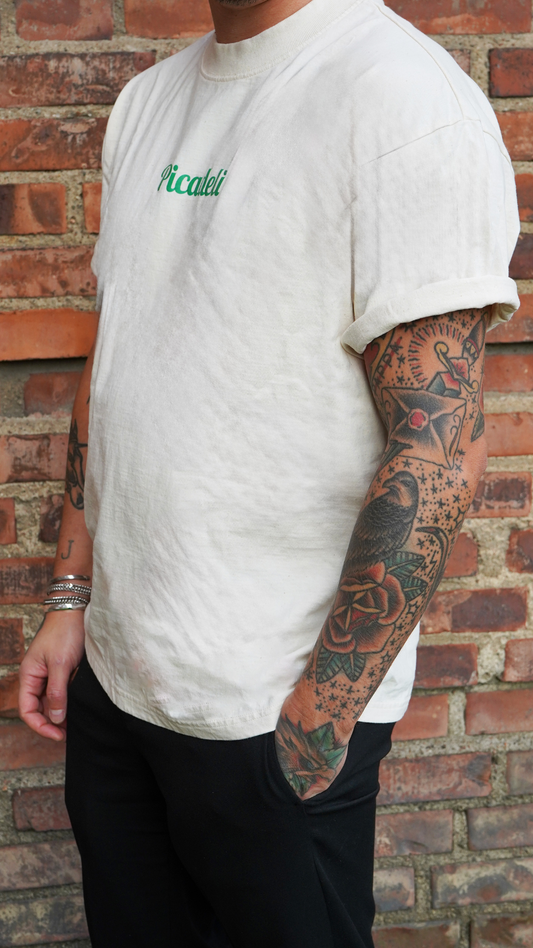 THE T-SHRT WITH A BIG T