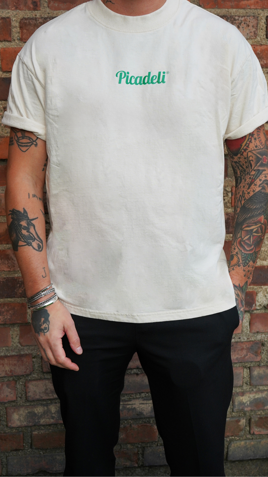 THE T-SHRT WITH A BIG T